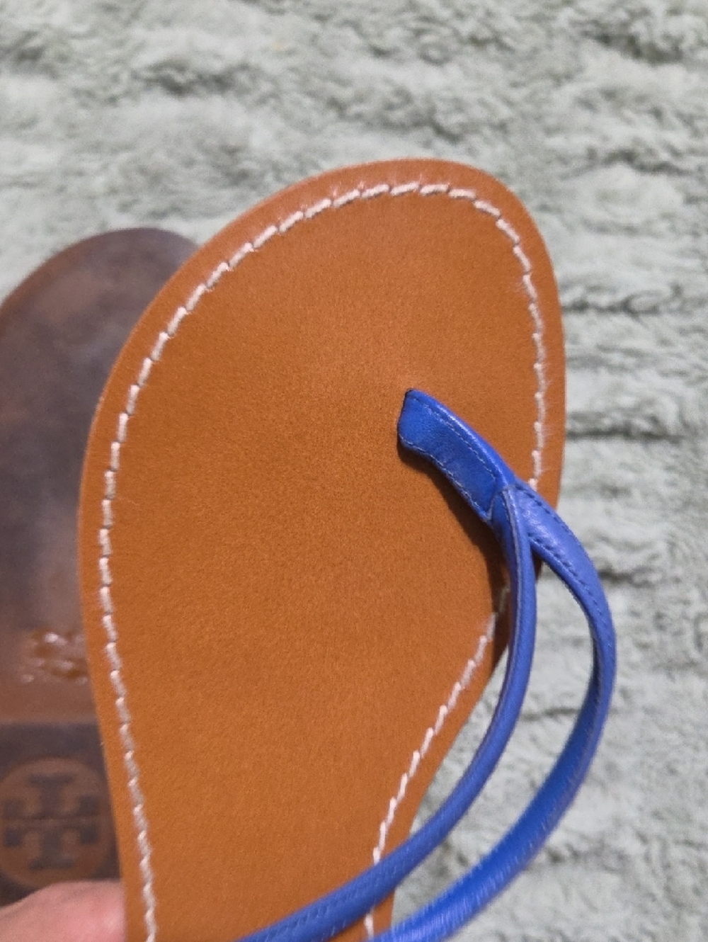 Tory Burch Blue Strap Tan Leather Flip Sandals - Picture 4 of 7